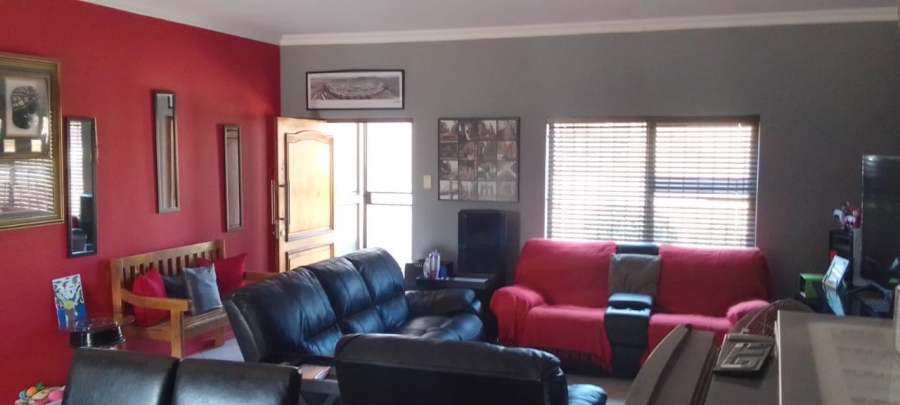 3 Bedroom Property for Sale in Vredenburg Western Cape